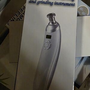 Diamond Micrdermabrasion Tool With Additional Box Of Tips And Acessories